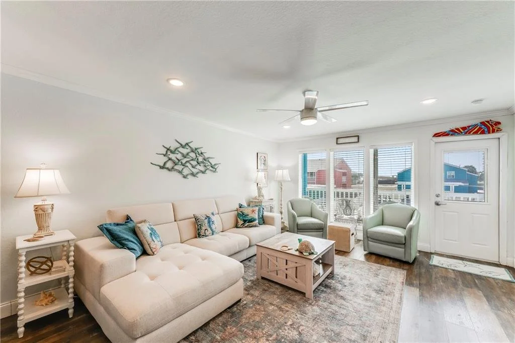 305 exec keys  9.jpg