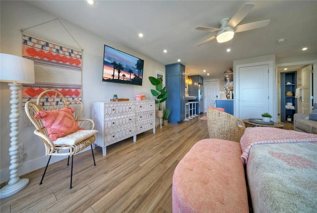 146 Island Retreat 16.jpg