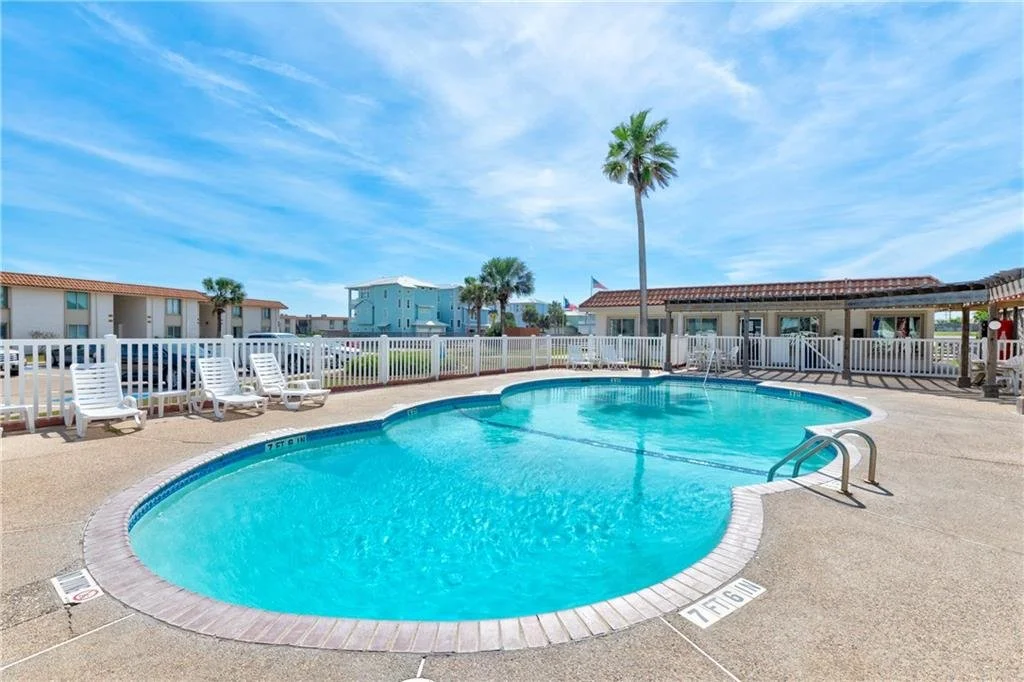 203 Coral Cay 22.jpg