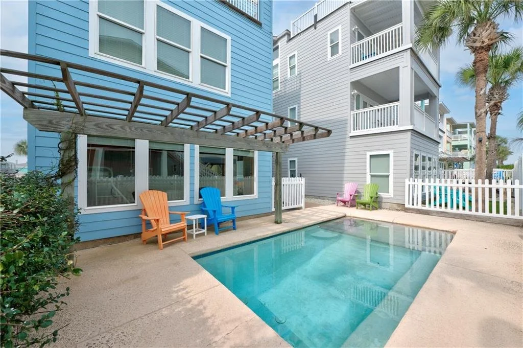 46 Village Walk 32.jpg