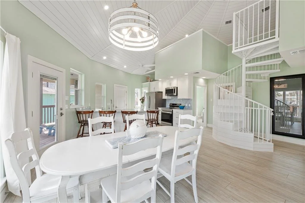 16, Sunday Villas 5.jpg