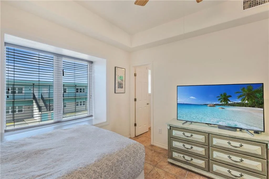 38 Island Retreat 19.jpg