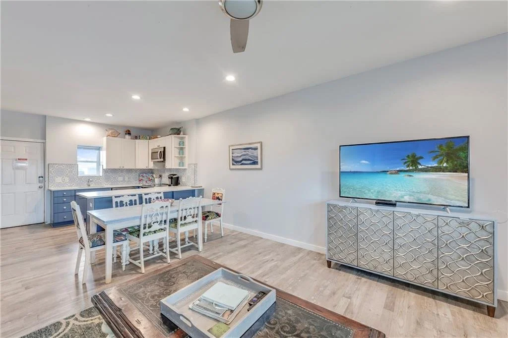 56 Island Retreat 11.jpg