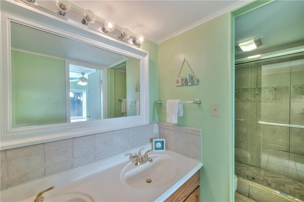 109 Island Retreat 14.jpg