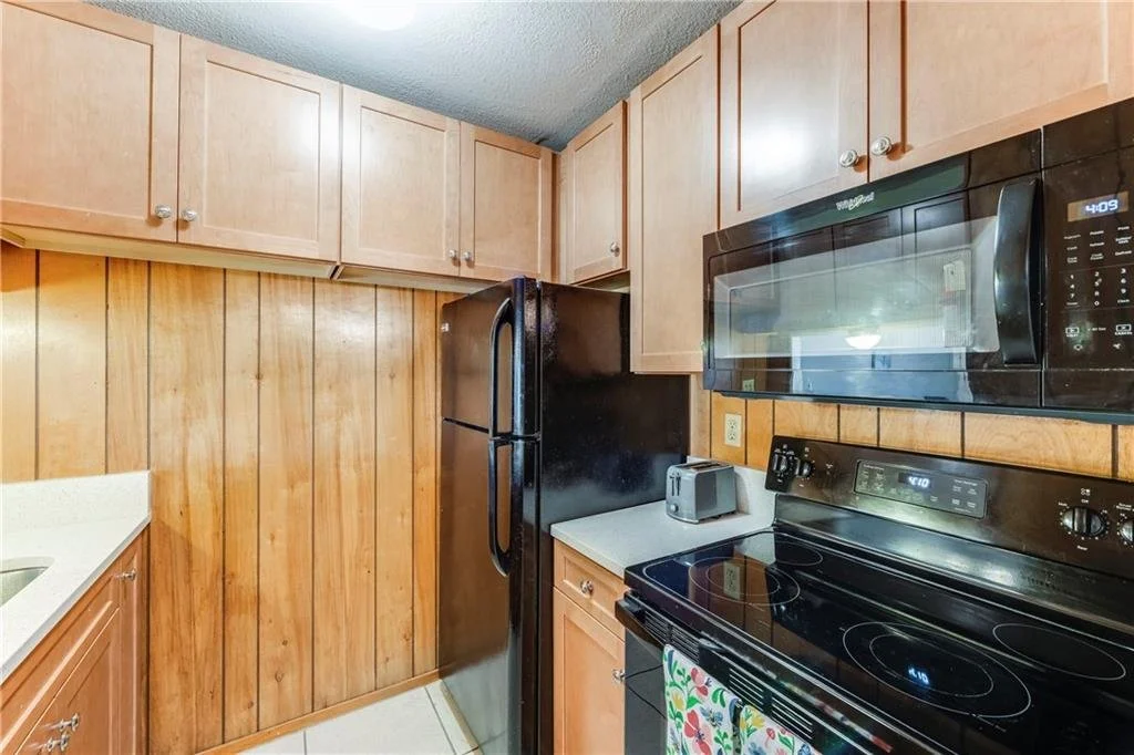 23, Mustang Isle 12.jpg