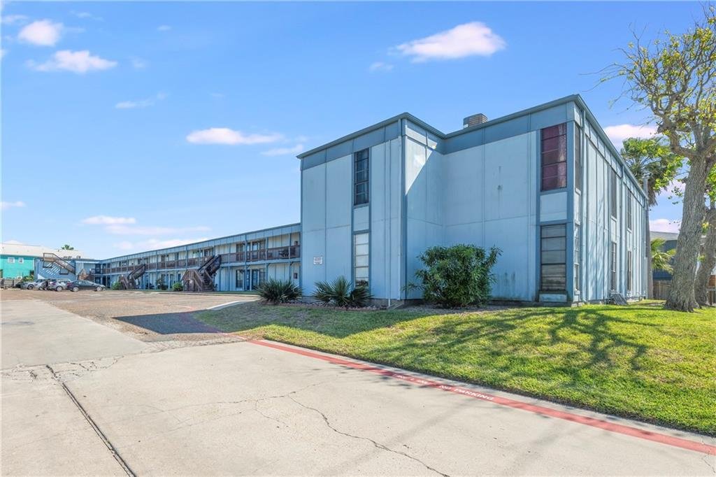 23, Mustang Isle 18.jpg