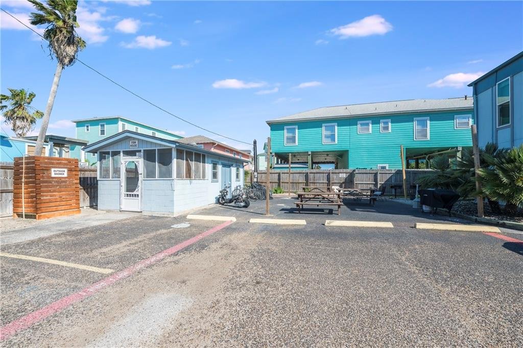 23, Mustang Isle 19.jpg