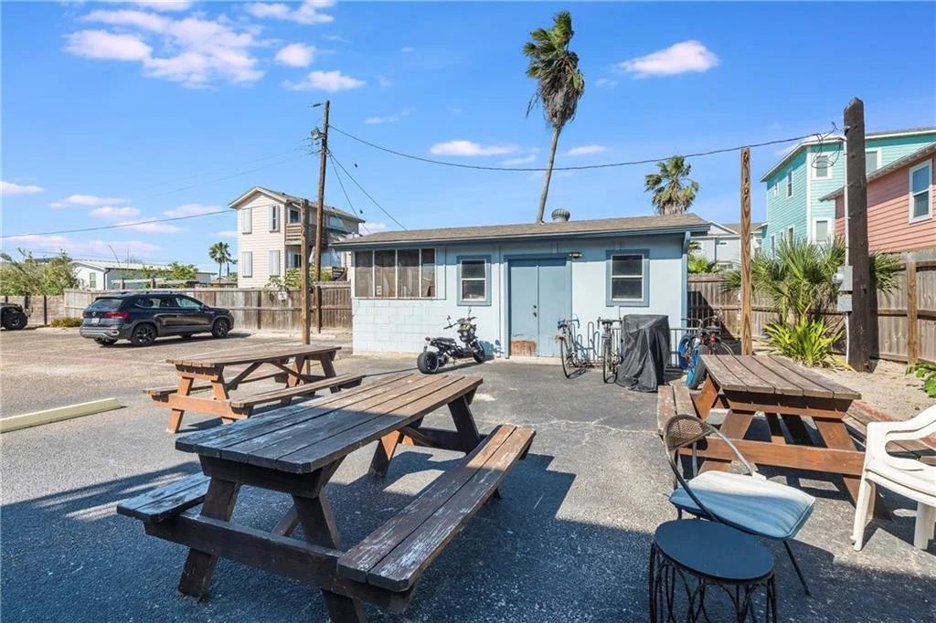 23, Mustang Isle 21.jpg