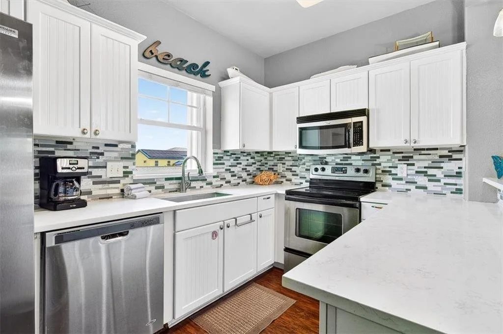 7 Meridian Condos 9.jpg