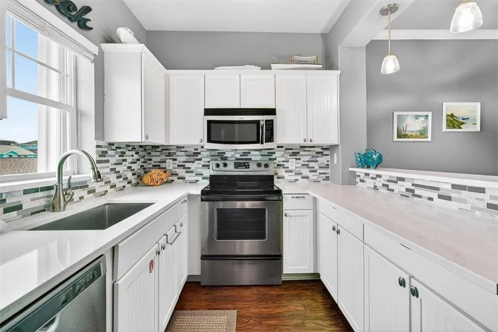 7 Meridian Condos 10.jpg