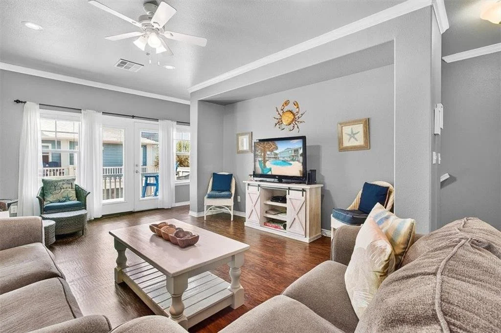 7 Meridian Condos 14.jpg