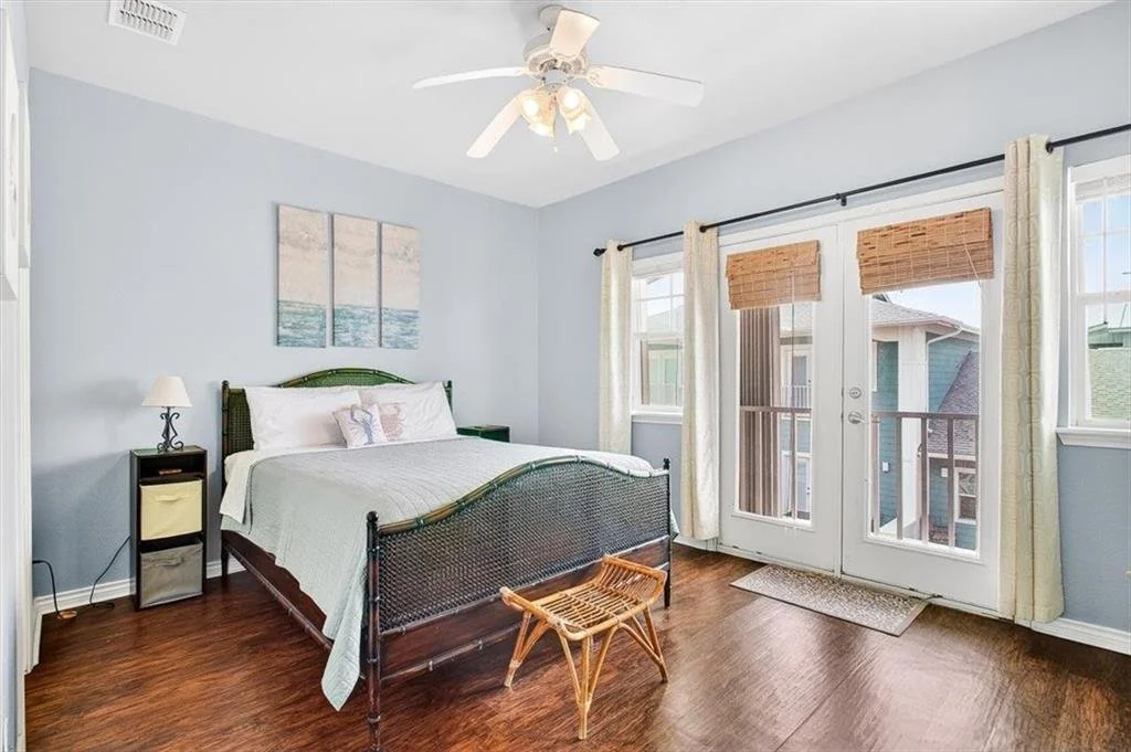 7 Meridian Condos 27.jpg