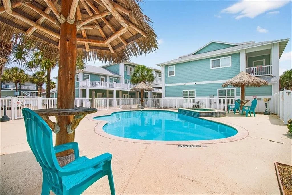 7 Meridian Condos 33.jpg