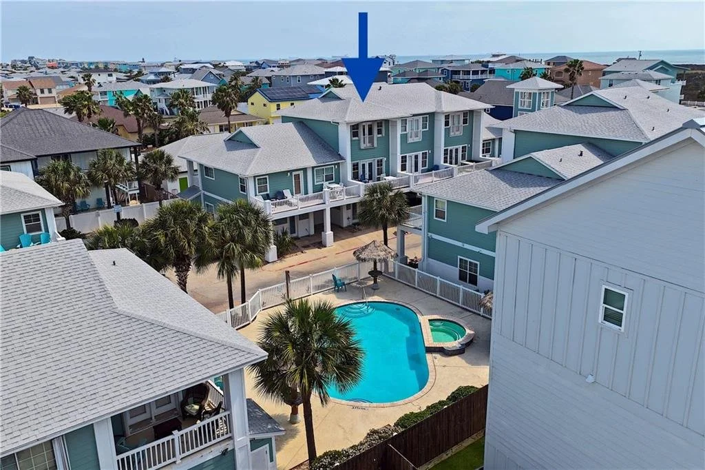 7 Meridian Condos 35.jpg