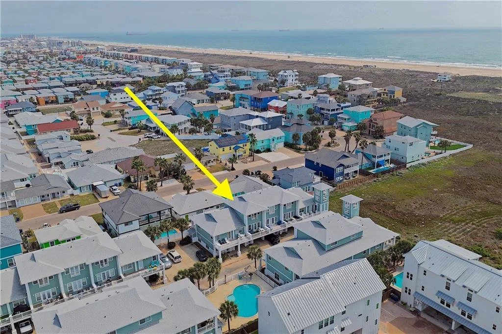 7 Meridian Condos 37.jpg