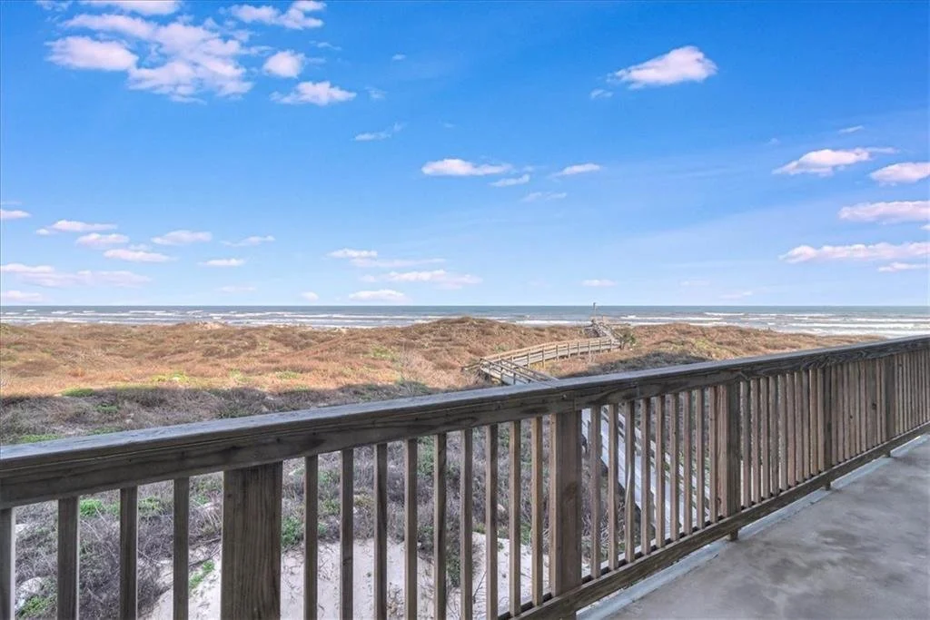 236 La Mirage 12.jpg