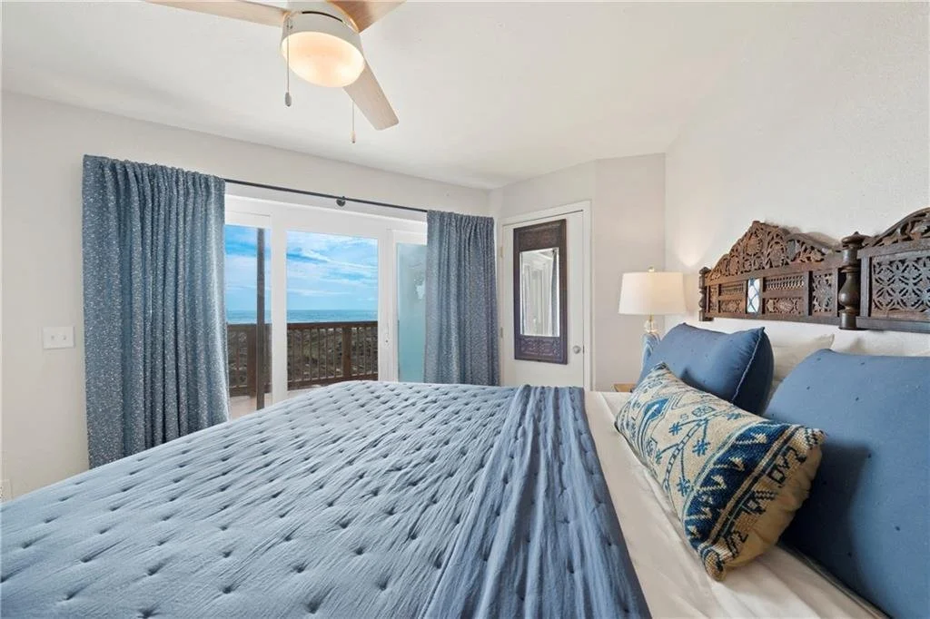 236 La Mirage 15.jpg