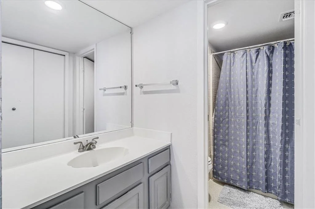 236 La Mirage 18.jpg