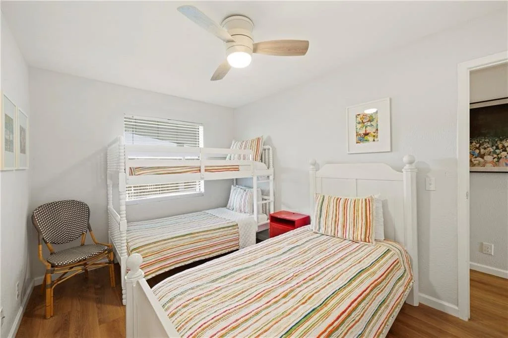 236 La Mirage 23.jpg