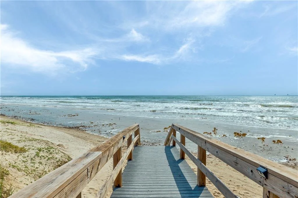 236 La Mirage 33.jpg