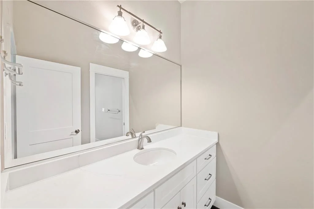 468 Paradise Pointe 8.jpg