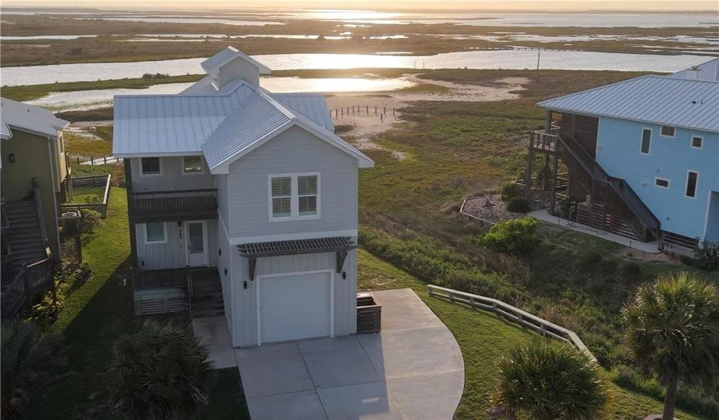 468 Paradise Pointe Dr