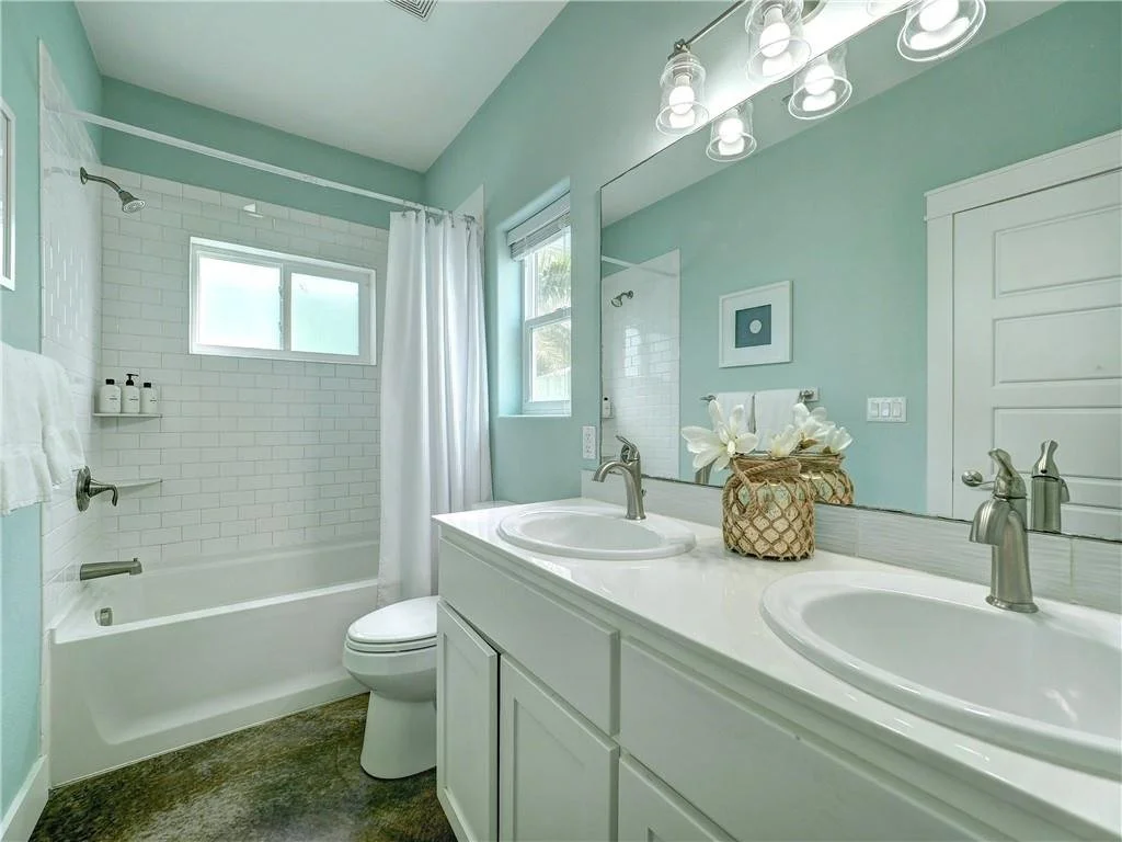 603 Sea Breeze 20.jpg