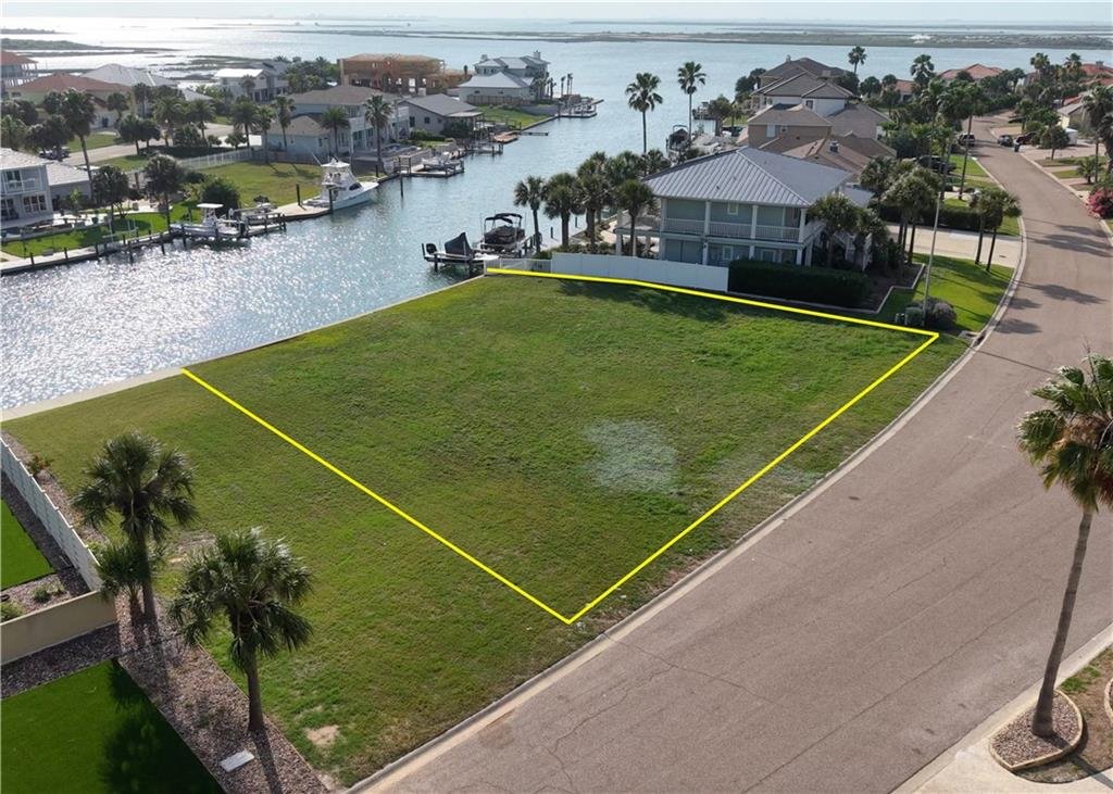 463 Bayside Dr