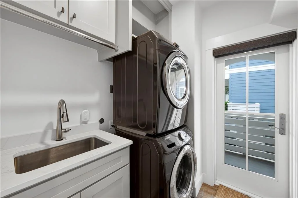 180 Sunset Ave 5.jpg