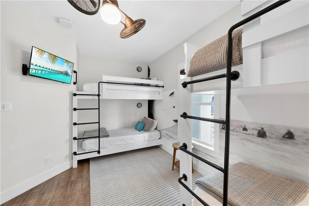 180 Sunset Ave 6.jpg