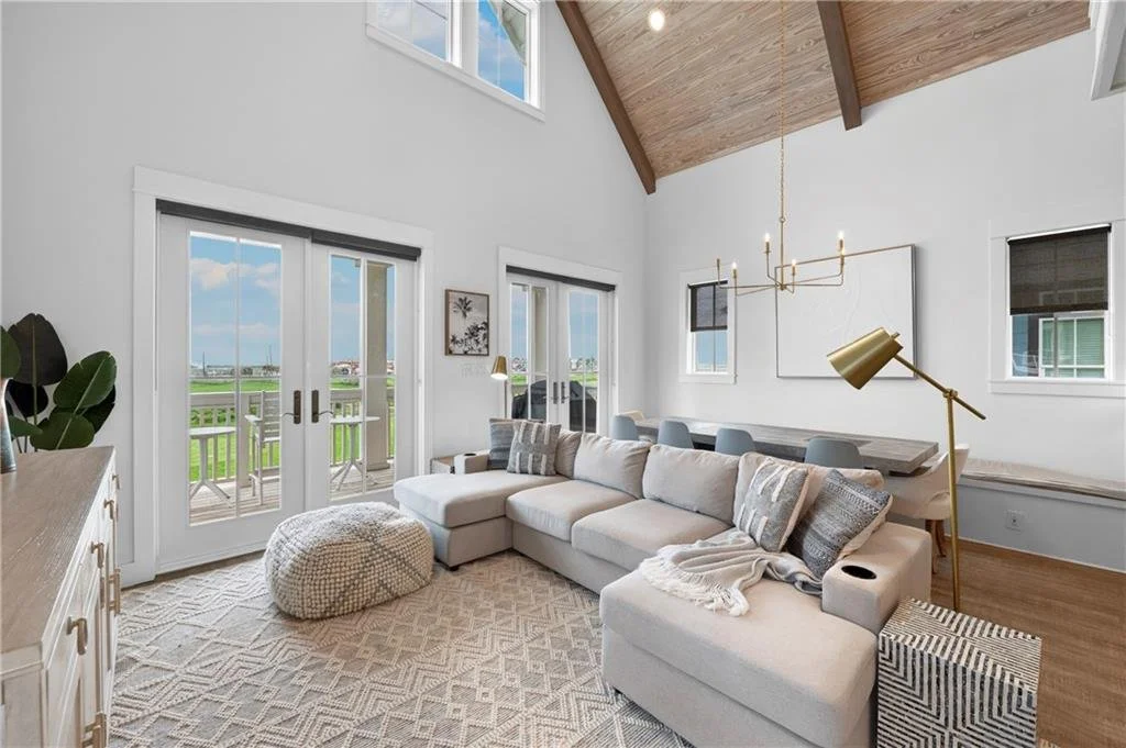 180 Sunset Ave 18.jpg