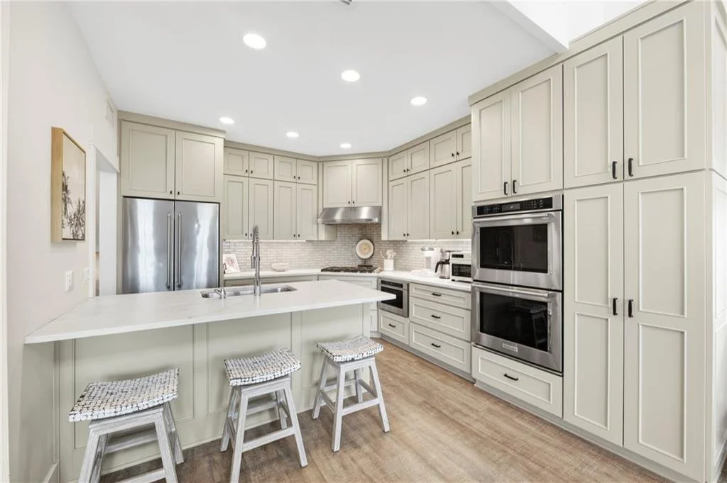 180 Sunset Ave 20.jpg