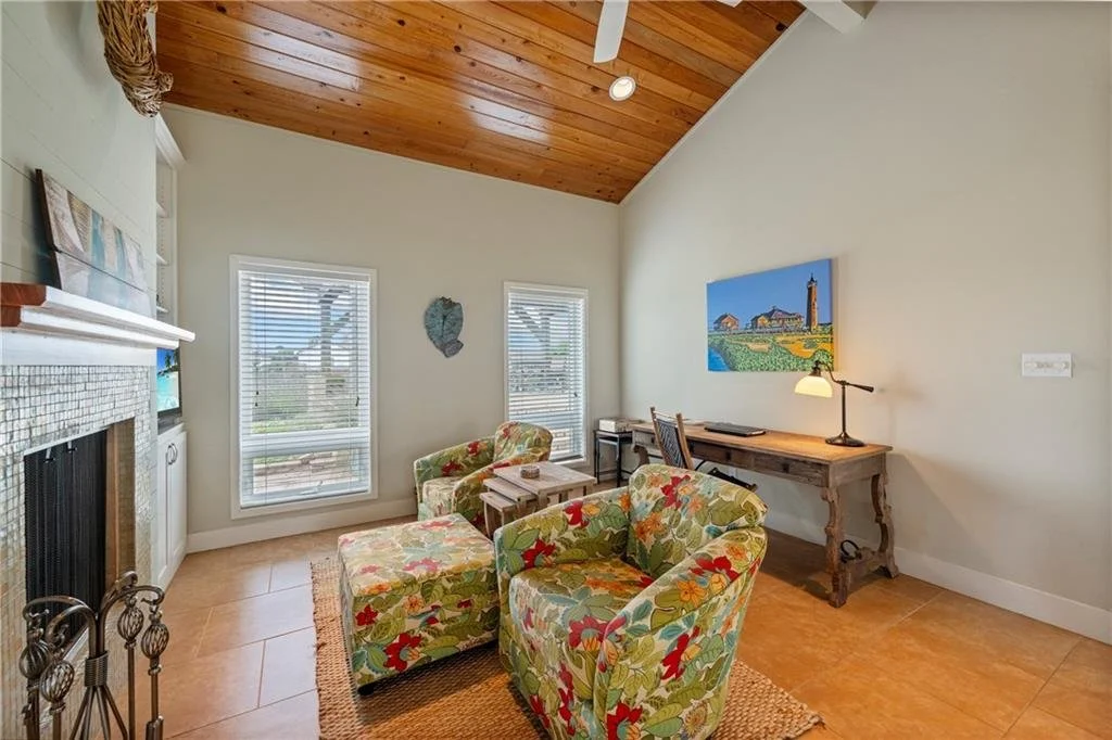 230 12st St 14.jpg