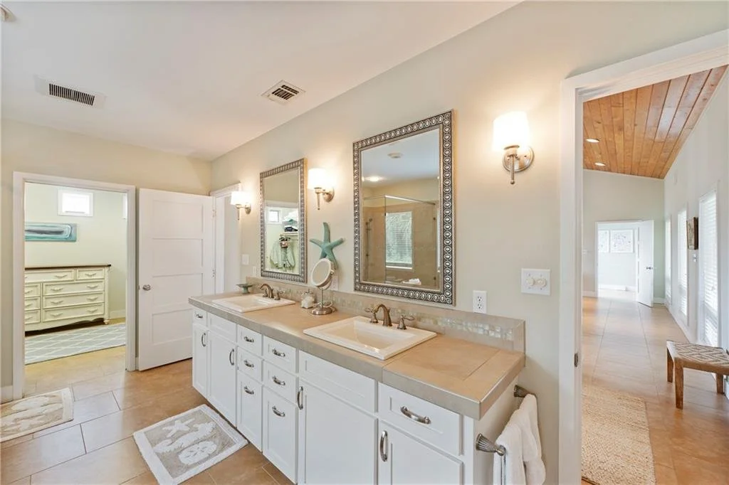 230 12st St 17.jpg