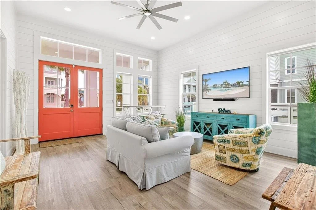 167 Sunrise Ave 3.jpg