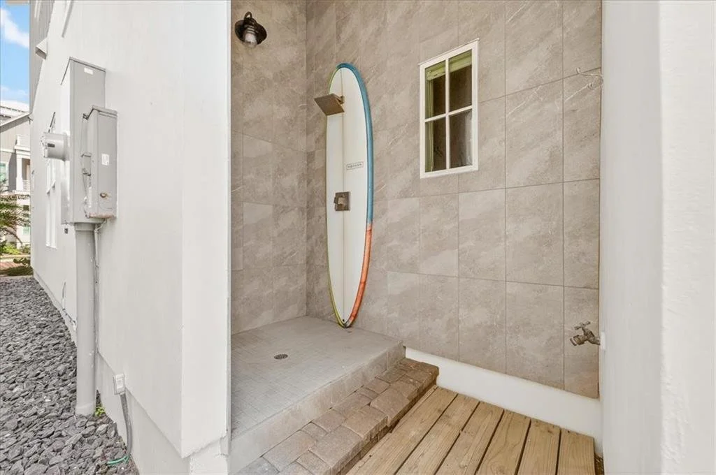 167 Sunrise Ave 28.jpg
