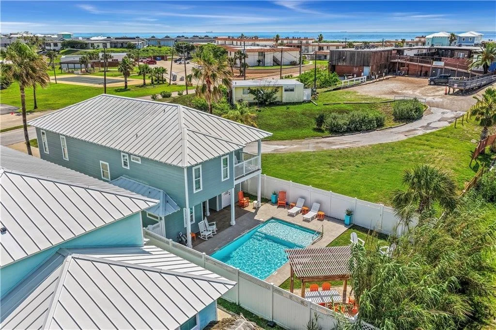 628 Banyan Beach