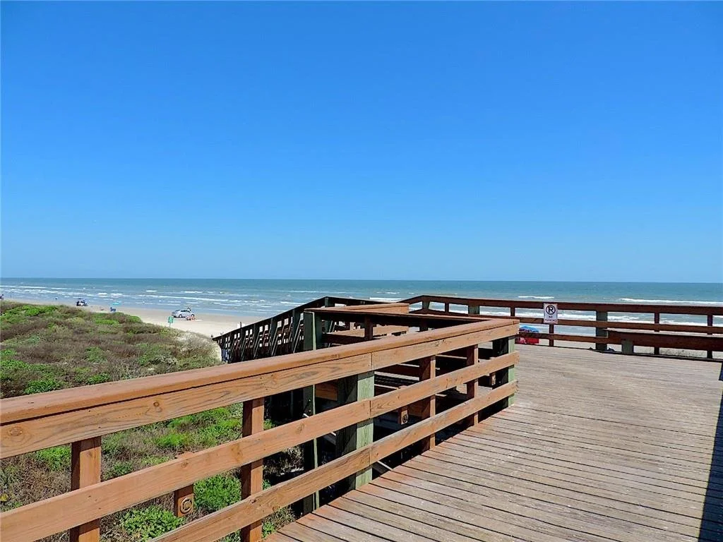 103 Gulf Waters 35.jpg