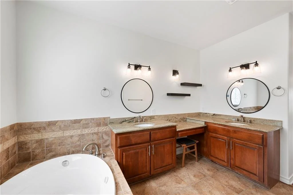 853 Oceanside Dr 17.jpg