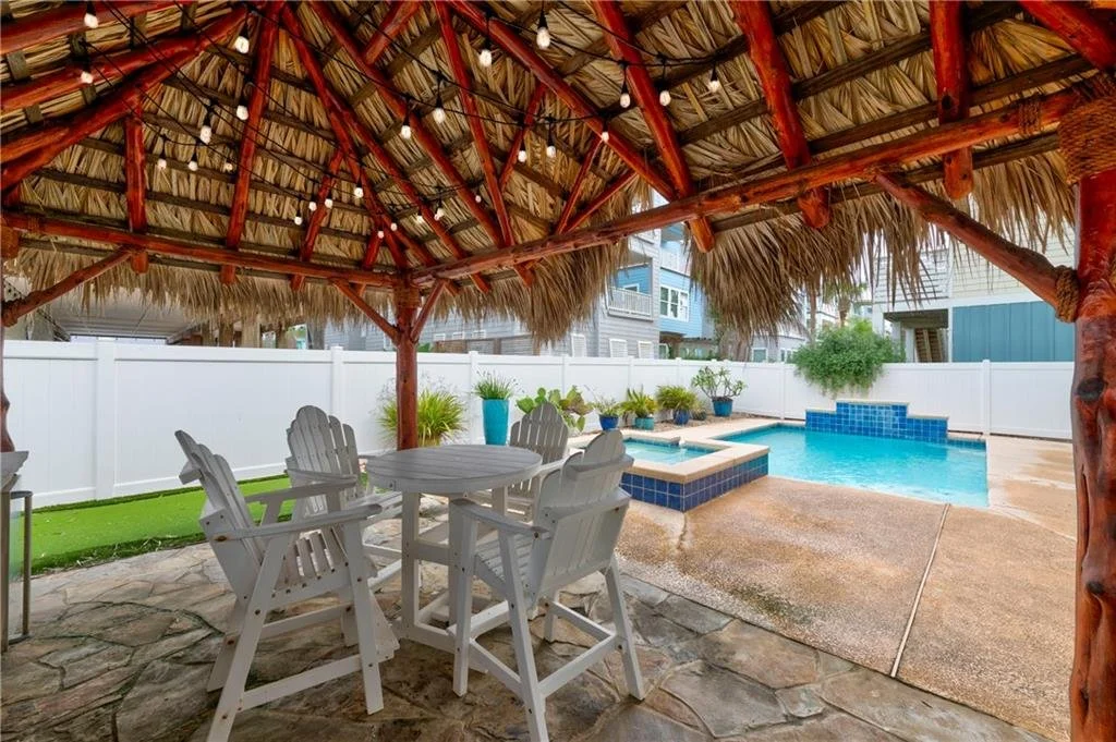 853 Oceanside Dr 32.jpg