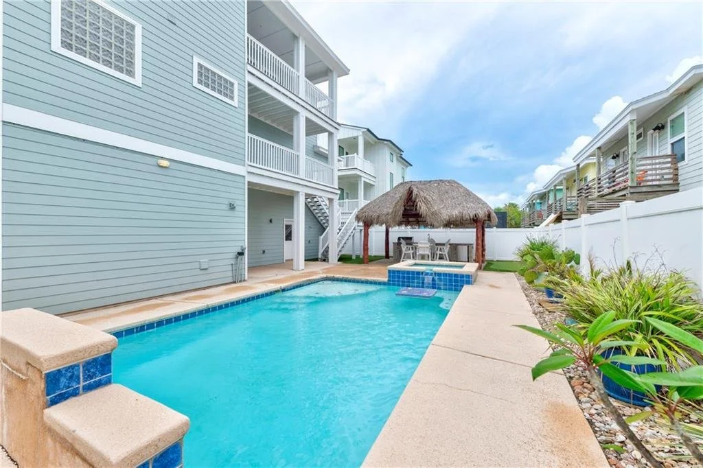853 Oceanside Dr 34.jpg