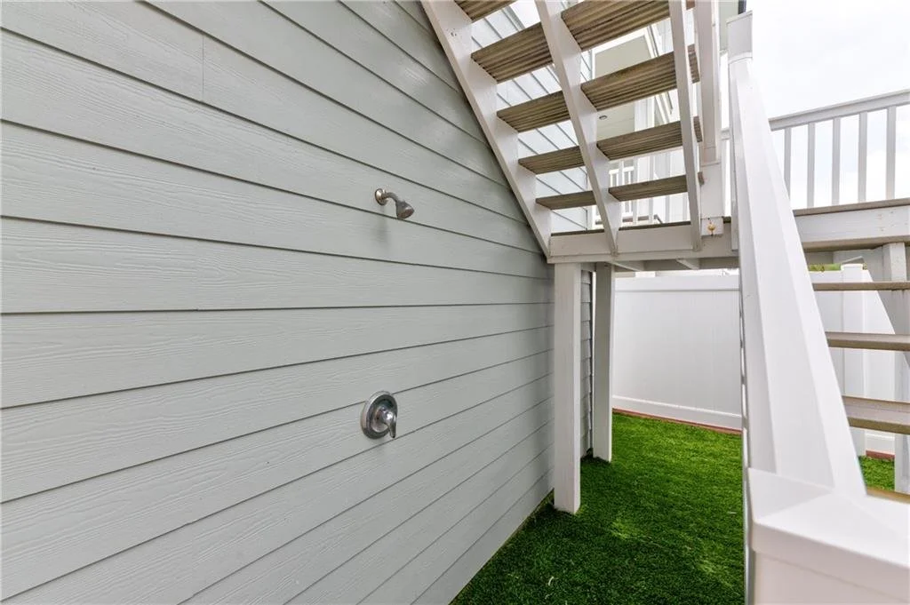 853 Oceanside Dr 36.jpg