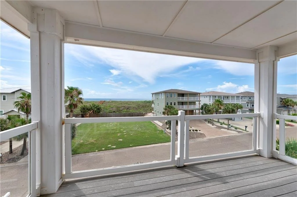 853 Oceanside Dr 39.jpg
