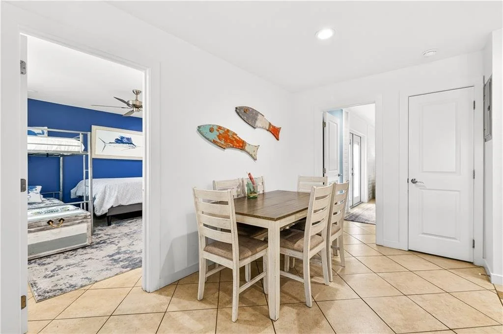 125 El Cortez Condos 12.jpg