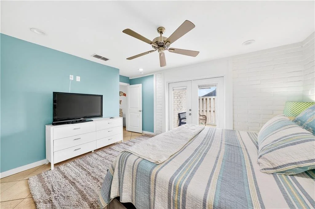 125 El Cortez Condos 19.jpg