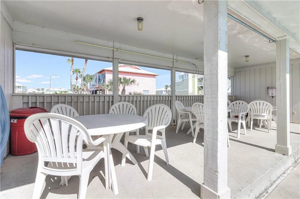125 El Cortez Condos 29.jpg