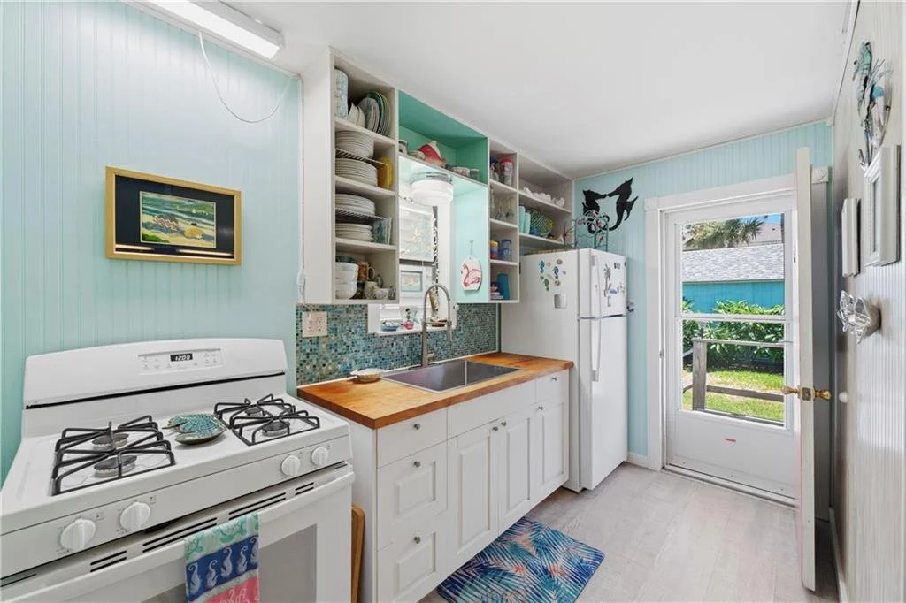 308 W Ave A 5.jpg