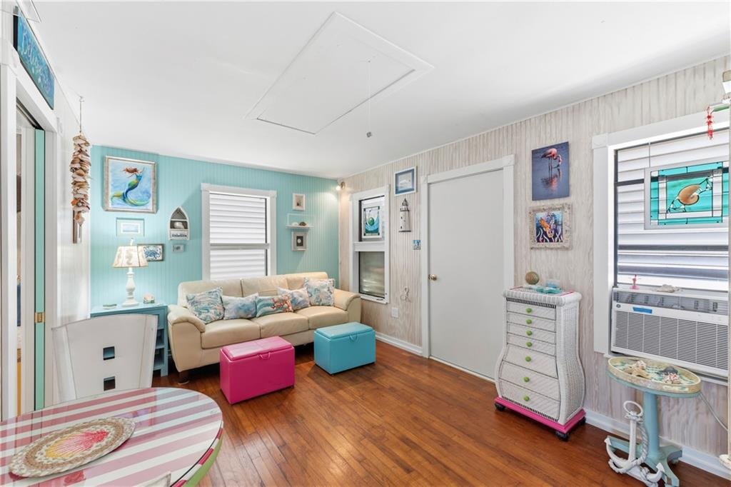 308 W Ave A 9.jpg