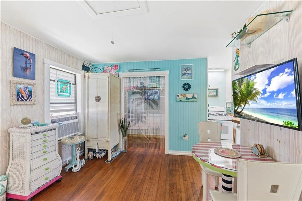 308 W Ave A 10.jpg