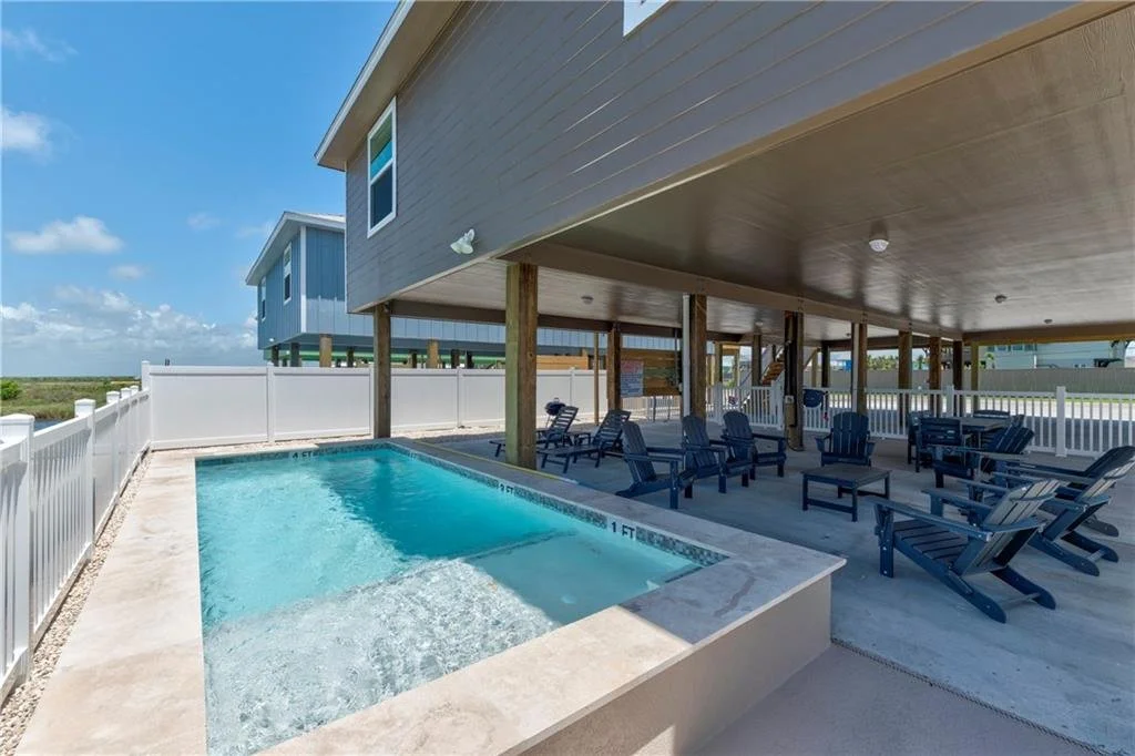 185 Paradise Pointe